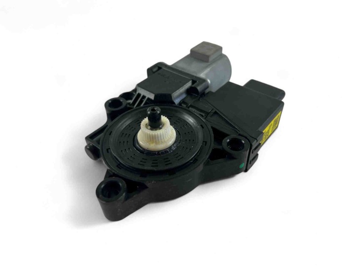 PETIT MOTEUR VITRES AVANT DROITS PORTES KIA OPTIMA 82460D4000 30190044 2017