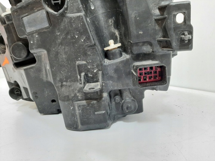 VOLVO XC60 II LIFT 21- AVANT PHARE DROITE DROIT AVANT MID LED 31656617