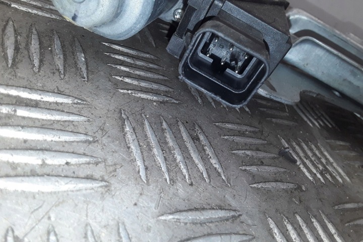 ÉLÉVATEUR VITRES DROITS AVANT PORTES OPEL MERIVA 93362661 1.7L DIESEL