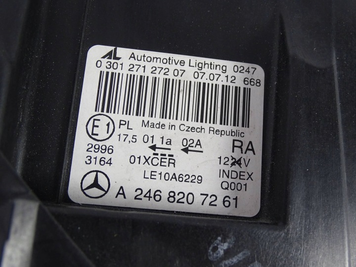 PHARE AVANT AVANT DROITE MERCEDES B-KLASA 246 A246 W246 11-15