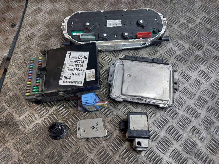 KIT DE DÉMARRAGE LAGUNA II 1.9 DCI 8200391966 8200386508 0281011776