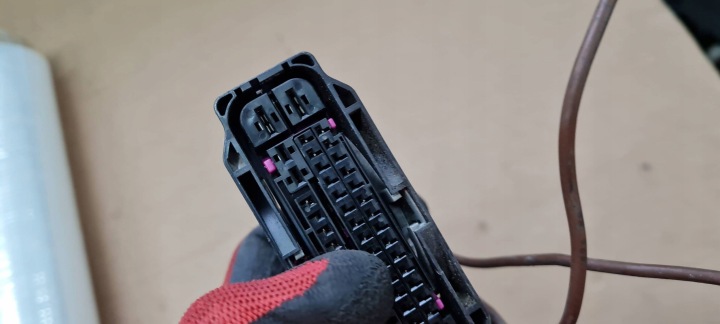 A5 8W PUCE PUCE POMPES FREINAGE ABS 5Q0973046 A4 B9