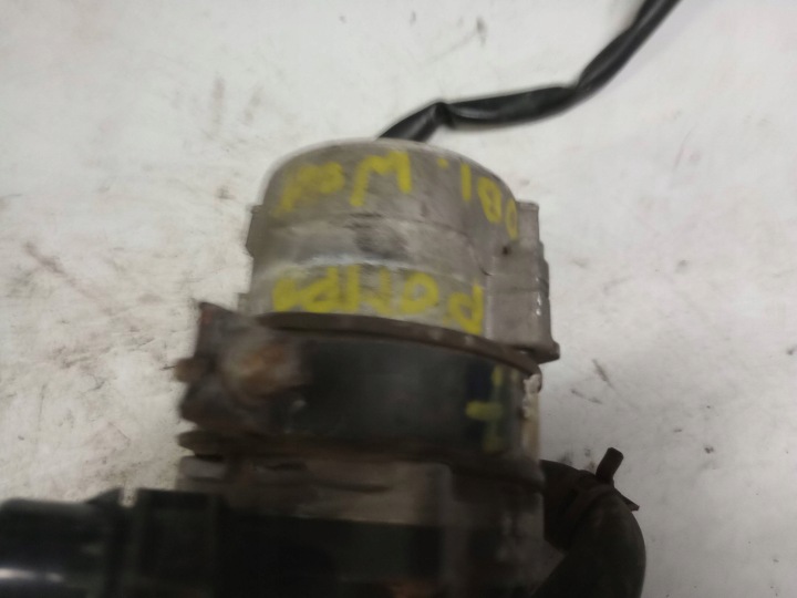 MERCEDES POMPE À EAU A1765000331 A0005001986 EUROPE
