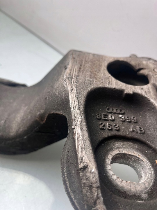 AUDI A4 S4 B6 8E 8H 1898CM3 DIESEL COUSSIN BOÎTE DE VITESSES 8E0399263AB