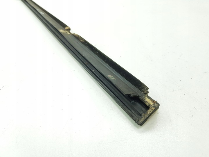 CITROEN DS4 2011 GAUCHE CÔTÉ MOULURE JOINT D'ÉTANCHÉITÉ VITRES PORTES AVANT