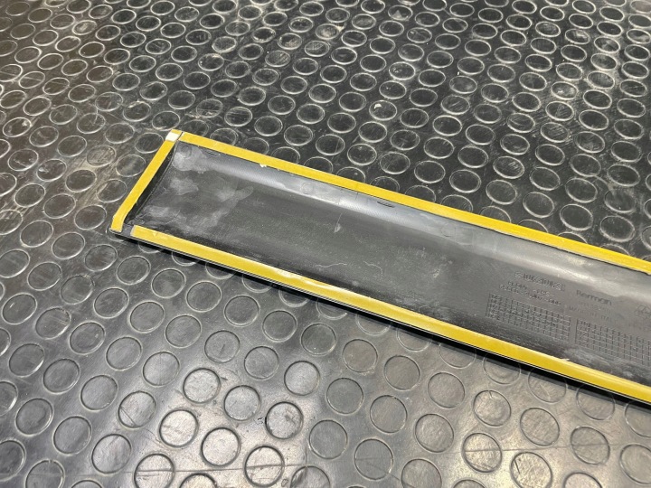 SUZUKI SX4 SX-4 I 1 06-13 MOULURE INFÉRIEURE PORTES GAUCHE AVANT AVANT