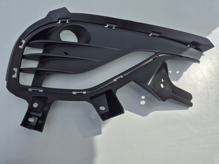 GRILLE PARE-CHOCS AVANT GAUCHE HYUNDAI I30 III 2017- 86563-G4AE0