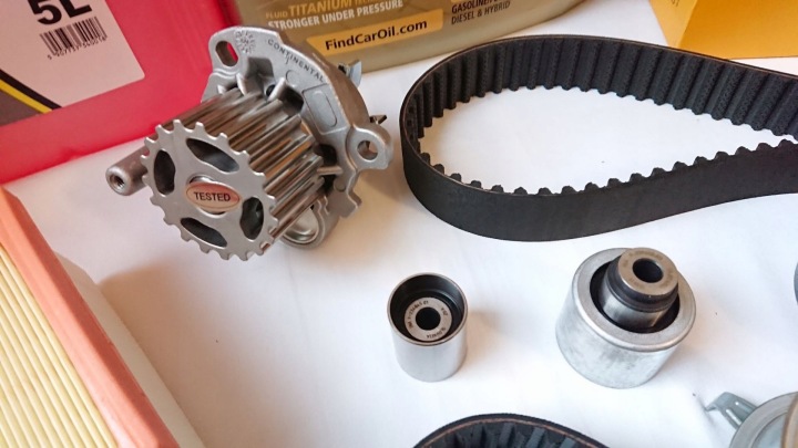 KIT DISTRIBUTION VERS AUDI A4 (8K5, 8K2, B8) 2.0 TDI