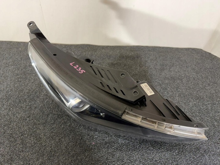 HYUNDAI I30 III 3 17- COMPLET LED SOMBRE PHARE DROIT DROITE AVANT AVANT EUROPE