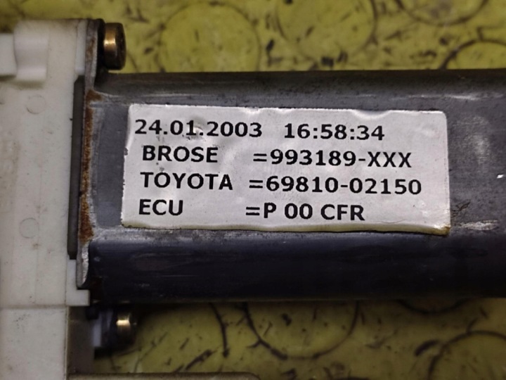 TOYOTA COROLLA E12 ÉLÉVATEUR VITRES DROIT AVANT 6981002150