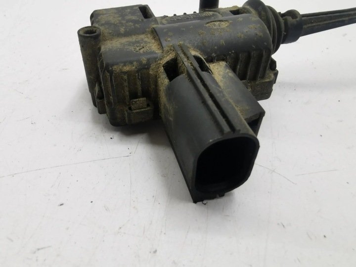 LAND ROVER EVOQUE I 2015 SERVOMOTEUR BOUCHONS GOULOTTE DE REMPLISSAGE CARBURANTS