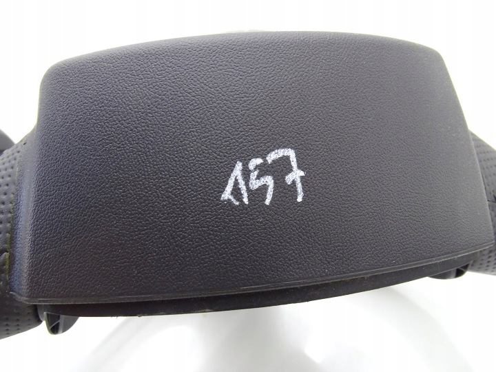 VOLANT CUIR MATELASSÉE MULTIFONCTION AUDI A3 8P LIFT 08-12R 8R0419091FT