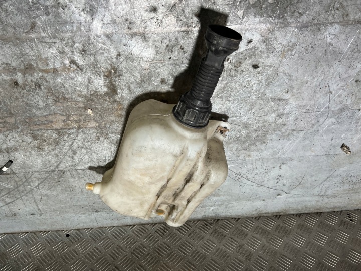 PEUGEOT 406 POMPE RÉSERVOIR LAVE-GLACES