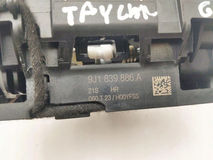 PORSCHE TAYCAN 9J1 2023 POIGNÉE EXTÉRIEUR PORTES ARRIÈRE 9J1839886A