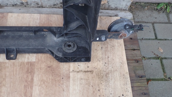PANNEAU AVANT RENFORCEMENT MITSUBISHI COLT CZ30 VI LIFT 08-12R