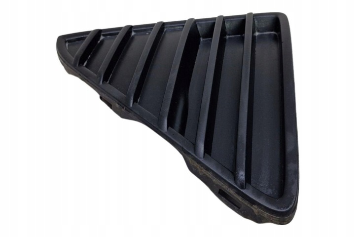 GRILLE PARE-CHOCS CENTRALE FORD FOCUS III TURNIER BM5117K946A 1.6L DIESEL