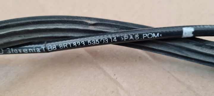 SQ5 8R Q5 LIFT MANIVELLE UCHYWT CÂBLE CAPOTS 8R1823633