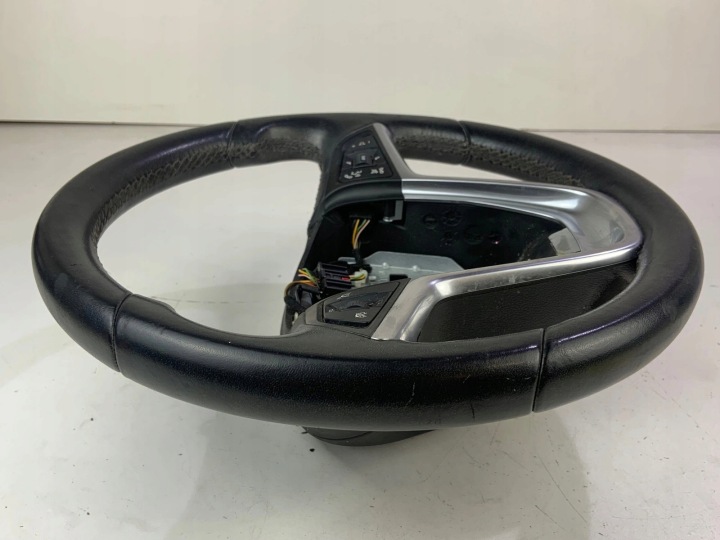 VOLANT MULTIFONCTIONNELLE OPEL MERIVA B ZAFIRA C ASTRA J