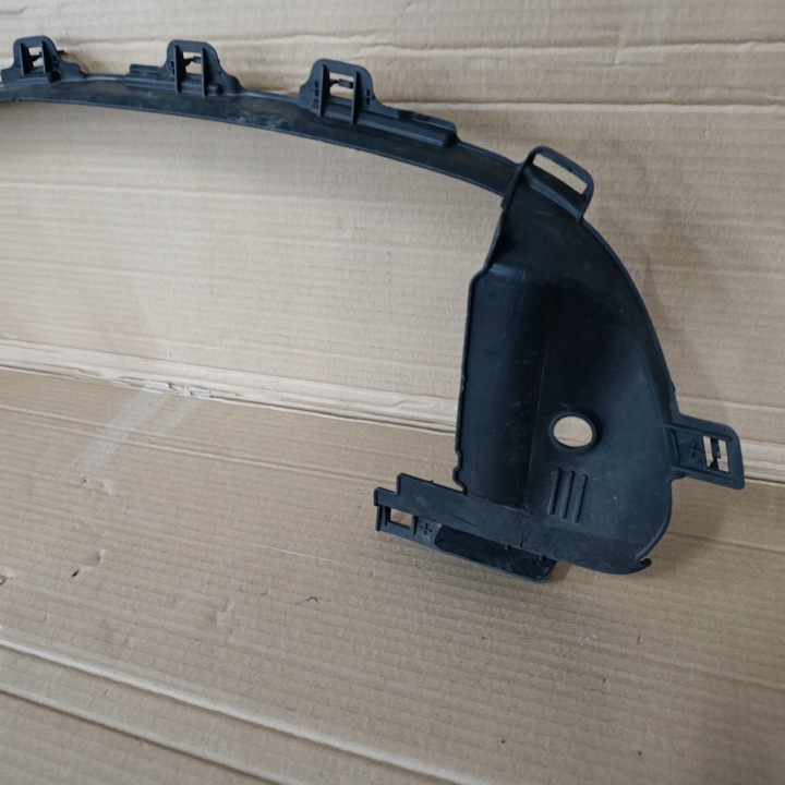 GUIDE D'AIR MERCEDES E W213 A2138850703