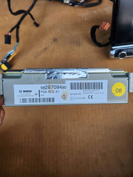 VENDS COMPLÈTE NAVIGATION CITROEN C4 CACTUS 9828709480 98289806ZD
