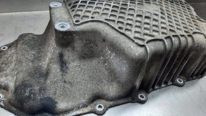 CUVETTE HUILEUX 04777241AB CHRYSLER PT CRUISER 2.0B 16V