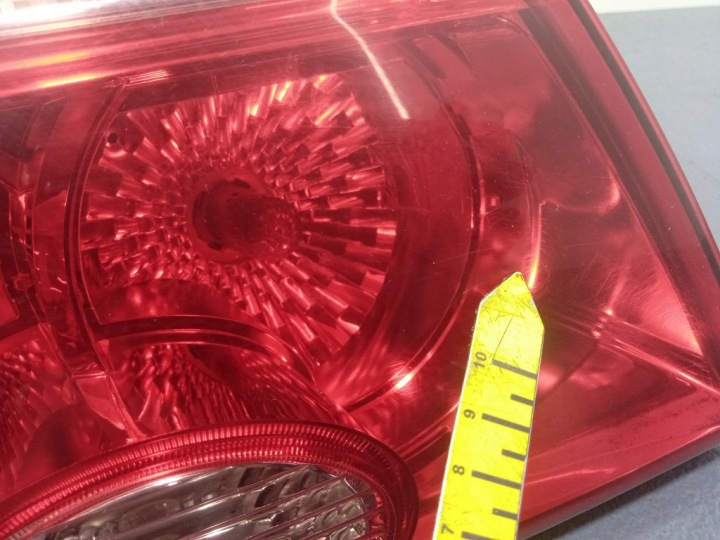 MITSUBISHI OUTLANDER I 03- PHARE ARRIÈRE GAUCHE ARRIÈRE KOITO 220-87685