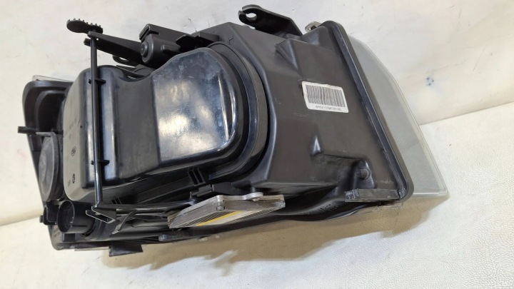 PHARE AVANT AVANT GAUCHE LAND ROVER FREELANDER II XÉNON 6H52-13W030-HC