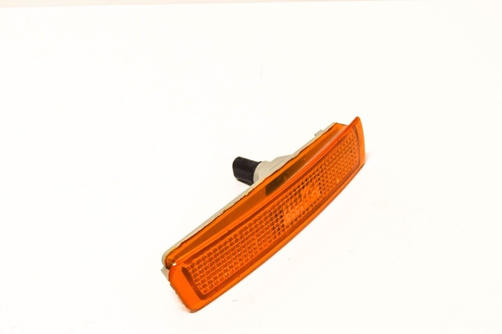 BMW Z3 E36 AVANT PARE-CHOCS DROITE PHARE CONTOUR 63148389696 8389696