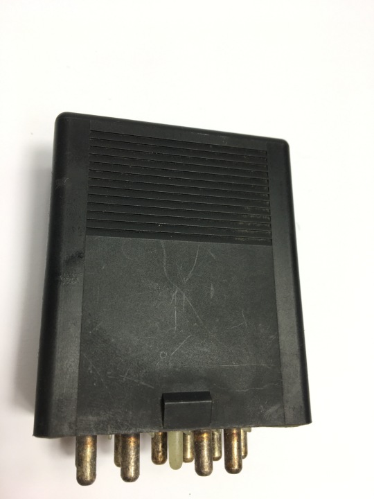 RELAIS MODULE CONTRÔLEUR MERCEDES W124 0115458732 898629 12V