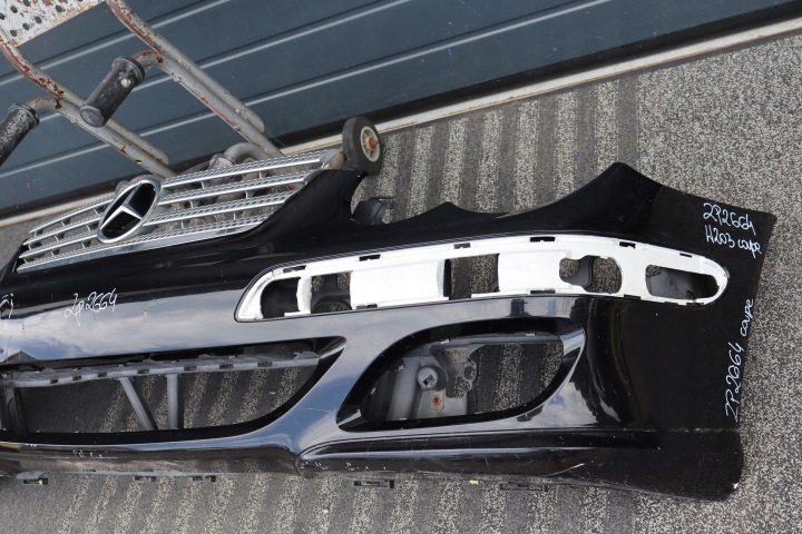 PARE-CHOCS AVANT MERCEDES C-KLASA W203 CL203 SPORT COUPÉ LIFT A2038853225