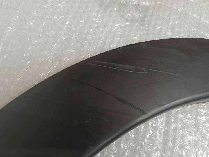 MOULURE GARDE-BOUE GAUCHE AVANT CITROEN C4 CACTUS 9801554780