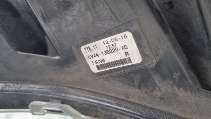 FORD KUGA 2 II MK2 2012 12 PARE-CHOCS AVANT AVANT DIFFUSEUR PHARES ANTIBROUILLARD DROIT