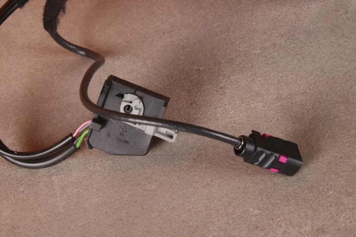 MINI F55 F56 F57 ACCOUDOIR CARBONE NOIR CHARGEUR WCA 5A54826 5A81519