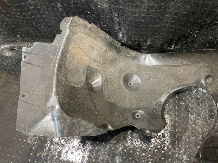 BMW 2 ACTIVE GRAND TOURER I F45 F46 14-18 PASSAGE DE ROUE DROIT AVANT