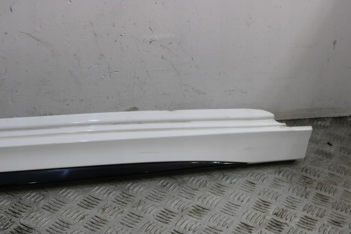 REVÊTEMENT SEUIL SEUIL GAUCHE MERCEDES CLA II 2 W118 AMG A1186909100
