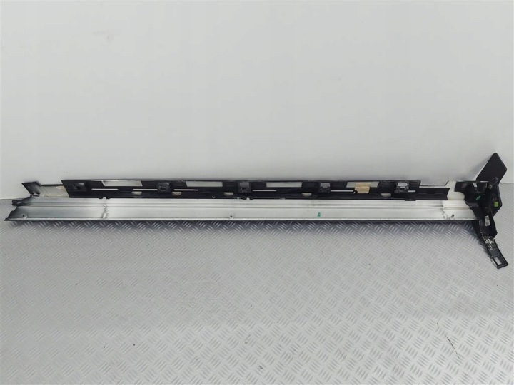 MOULURE SEUIL GAUCHE KUGA MK3 AGATE NOIR METALLIC ST-LINE 2020-