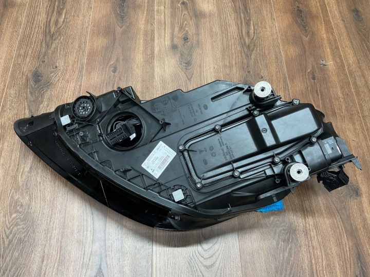 PHARE DROITE AVANT PORSCHE CAYENNE 9Y0 COMPLET LED 9Y0941034AK
