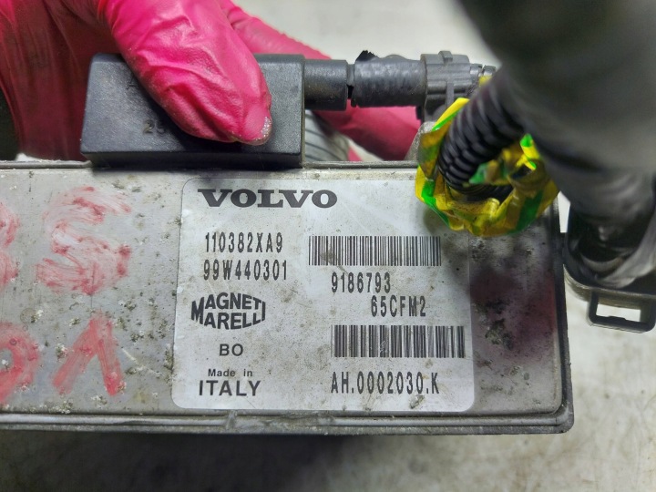 PAPILLON DES GAZ VOLVO S80 2.4 B 9186793 99W440301