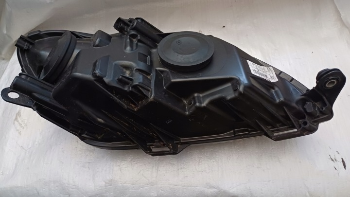 SKODA FABIA II LIFT LENTILLE NOIRE MONTE CARLO PHARE DROITE