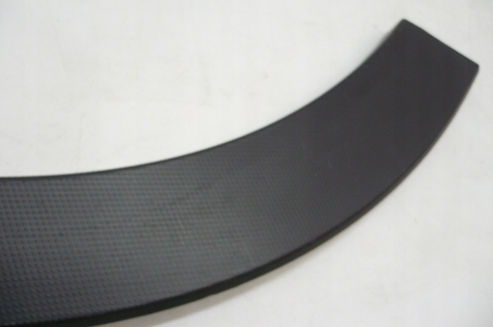SUBARU FORESTER V 18 MOULURE GARDE-BOUE DROITE ARRIÈRE