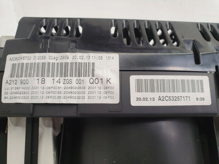 MERCEDES-BENZ E A207 2013 COMPTEUR COMPTEUR DE VITESSE