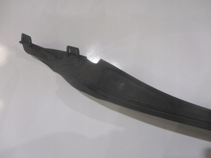 MOULURE PARE-BRISE AVANT DROITE VOLVO S60 II 10-12 AVANT RESTYLAGE 31335865