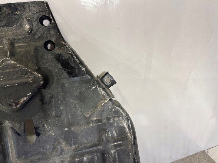 2022 JEEP COMPASS PROTECTION RÉSERVOIR CARBURANTS