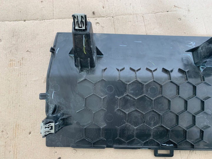 FORD MUSTANG MACH-E RWD 21R 75.7KWH PROTECTION BOÎTES FUSIBLES