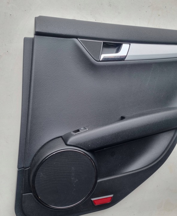 MERCEDES W204 COLLECTEUR GARNITURE PORTES DROITE ARRIÈRE ARRIÈRE UNIVERSEL