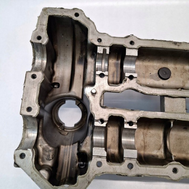 COUVERCLE DE SOUPAPES MERCEDES-BENZ R (W251, V251) A6420101130 33057663 3.0L