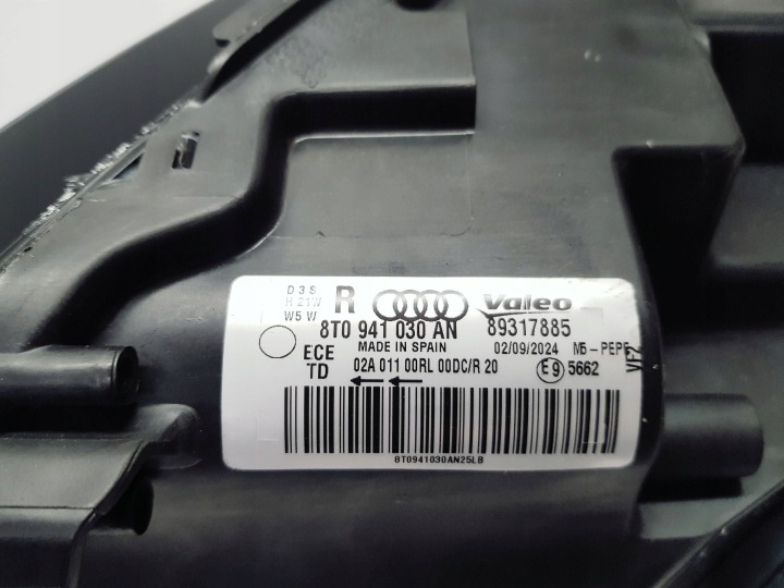 AUDI A5 8T DROITE PHARE AVANT AVANT BI-XENON 8T0941030AN