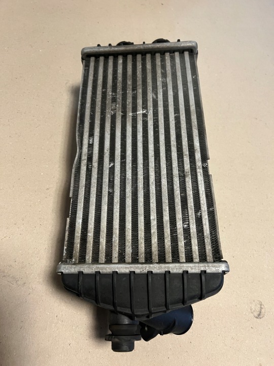 HYUNDAI I20 II 1.1 CRDI ÉCHANGEUR AIR-AIR RADIATEUR AIR