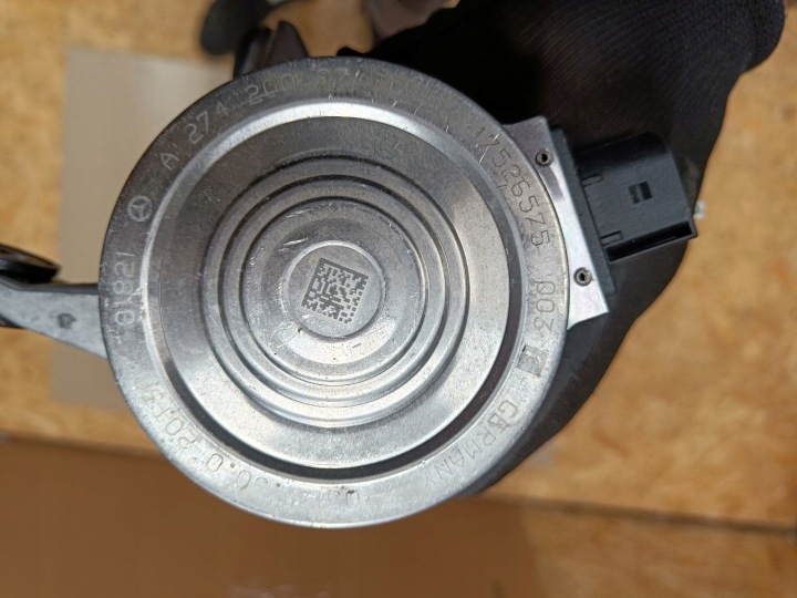 MERCEDES SUPPLÉMENTAIRE POMPE À EAU 2742002700 2.0 ESSENCE