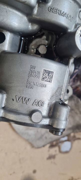 A4 B9 8W POMPE HUILES HUILEUX 2.0 TDI 04L145208AA A5 8W Q5 80A A6